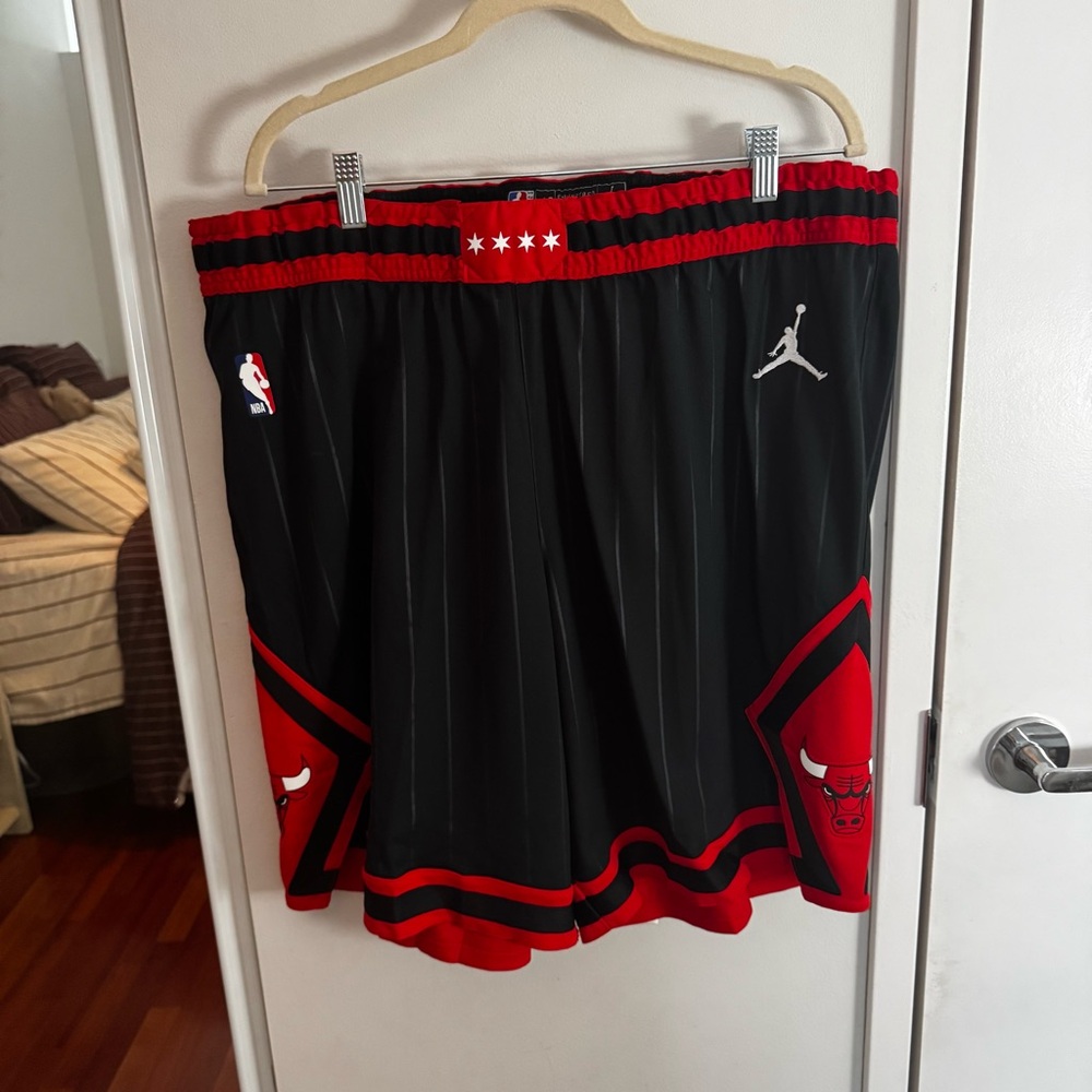 Authentic NBA Black & Red Chicago Bulls Shorts NWOT